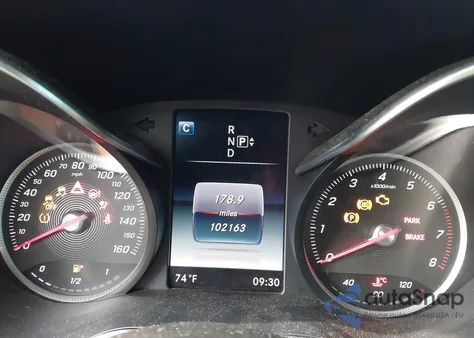 2015 Mercedes-Benz C 300 Sport 4Matic из США, поврежденный, VIN 55SWF4KB1FU058268